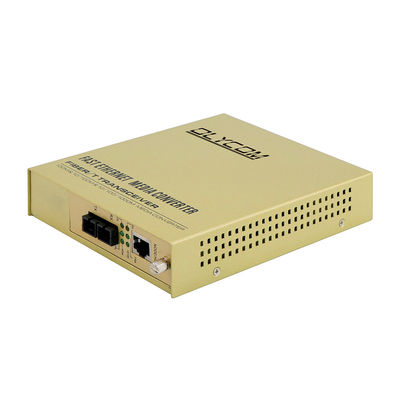10/100Mbps ファイバーオプティックイーサネット 管理されていないメディアコンバーター 双ファイバー 220V AC入力